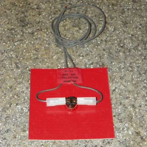 Silikoninis šildytuvas su termo jungikliu