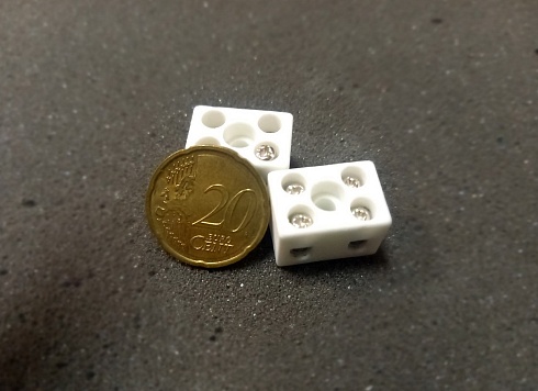 Keraminė kontaktinė kaladėlė 2P10А (02-24)