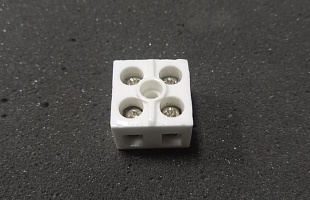 Keraminė kontaktinė kaladėlė 2P25А (02-06)