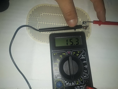 Poliesterio šildymo elementas automobilio galinio vaizdo veidrodžiams