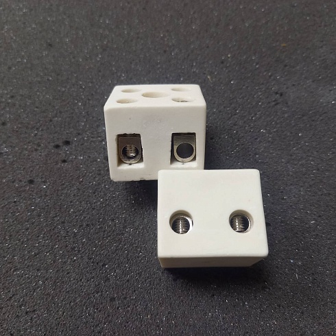 Keraminė kontaktinė kaladėlė 2P30А (02-15)