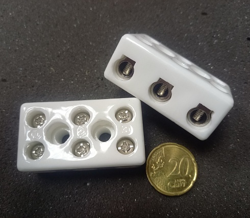 Keraminė kontaktinė kaladėlė 3Р30А (03-05)